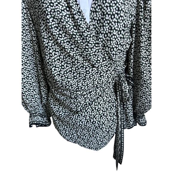 Max Studio Women’s Size Large Floral Wrap Blouse‎ Top NEW - Picture 4 of 7